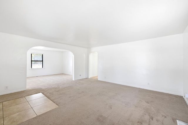 8048 Twin Oaks Ave, Citrus Heights, CA 95610
