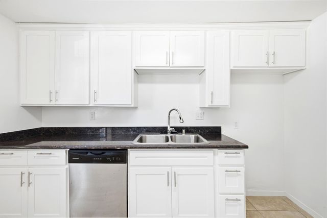 8048 Twin Oaks Ave, Citrus Heights, CA 95610