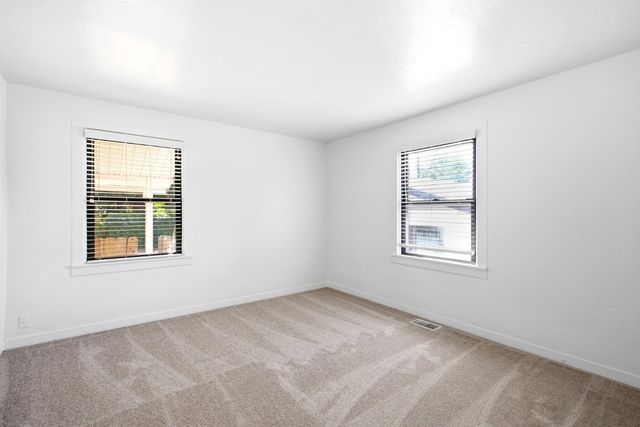 8048 Twin Oaks Ave, Citrus Heights, CA 95610