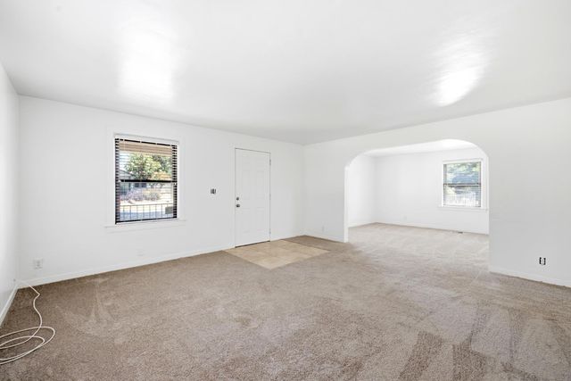 8048 Twin Oaks Ave, Citrus Heights, CA 95610