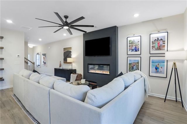 1170 Chastain Drive, Sugar Hill, GA 30518