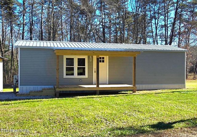 910 Barnett Bridge Rd, Lancing, TN 37770