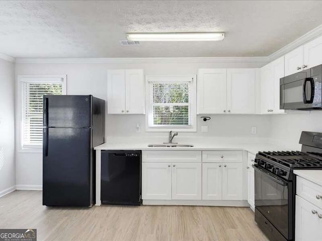 3072 Palomino Drive, Powder Springs, GA 30127