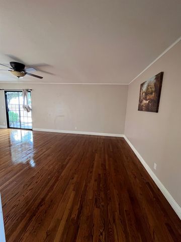 1001 Maple Ave, Yuba City, CA 95991