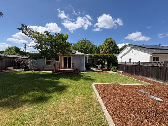 1001 Maple Ave, Yuba City, CA 95991