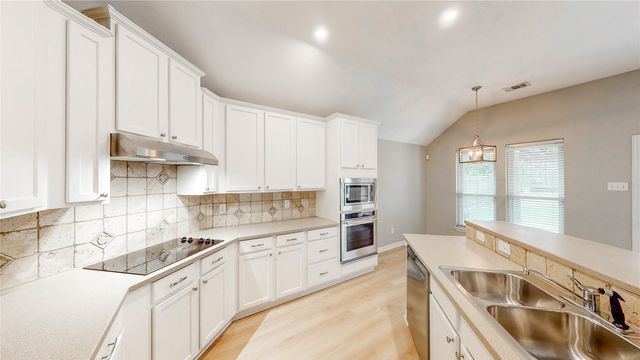 3924 Appleton Lane, Flower Mound, TX 75022