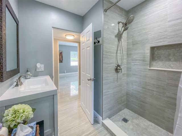 1347 EAST AVENUE, Clermont, FL 34711