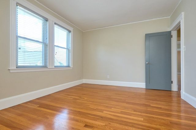 30 Edgecliff Road 30, Watertown, MA 02472