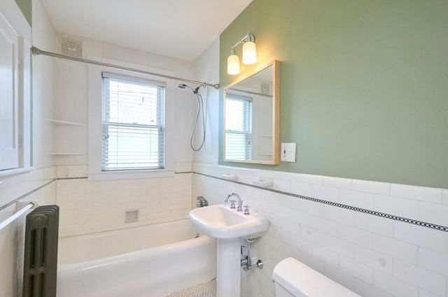 30 Edgecliff Road 30, Watertown, MA 02472