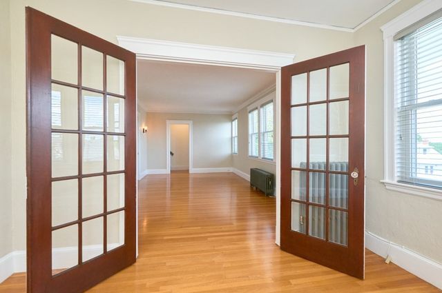 30 Edgecliff Road 30, Watertown, MA 02472
