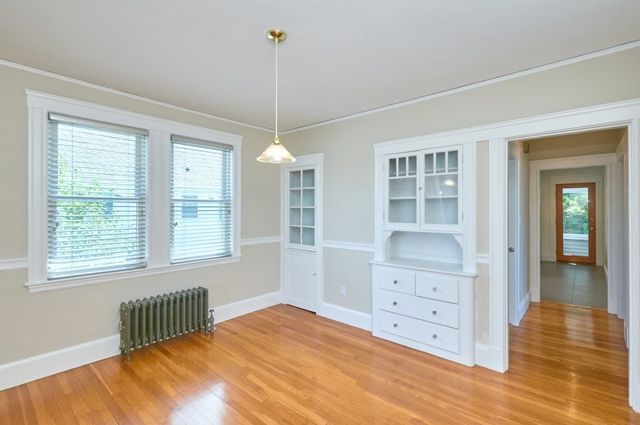 30 Edgecliff Road 30, Watertown, MA 02472