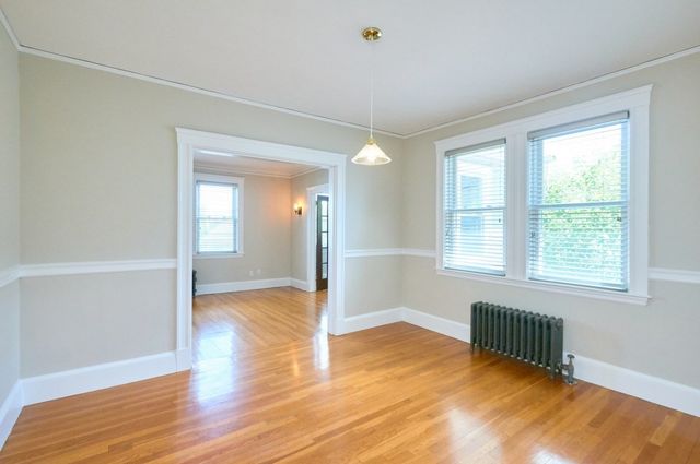 30 Edgecliff Road 30, Watertown, MA 02472