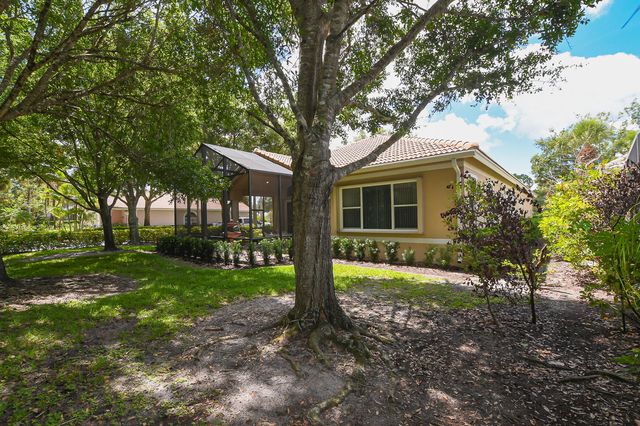 7600 Greenbrier Circle, Port St. Lucie, Port St Lucie, FL 34986