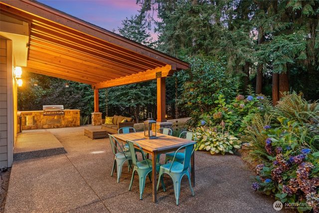 18626 157th Place NE, Woodinville, WA 98072