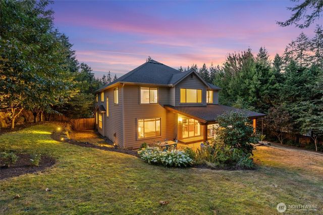 18626 157th Place NE, Woodinville, WA 98072