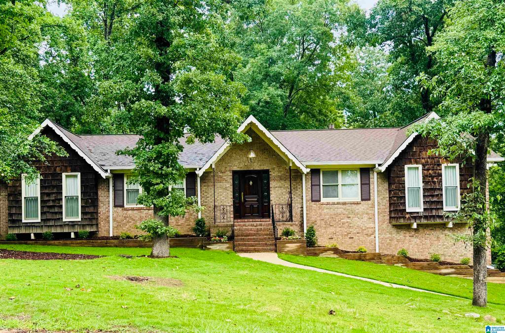 2645 FOOTHILLS DRIVE, Hoover, AL 35226