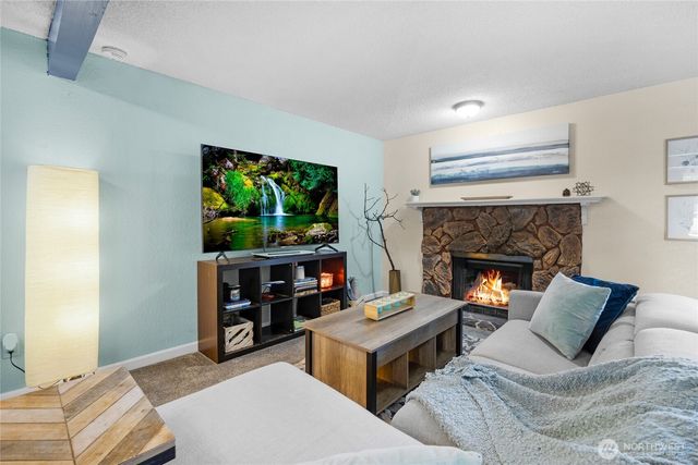 20110 60th Avenue W #F26, Lynnwood, WA 98036