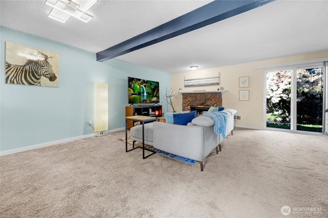 20110 60th Avenue W #F26, Lynnwood, WA 98036