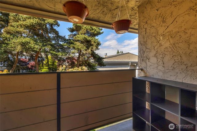 20110 60th Avenue W #F26, Lynnwood, WA 98036