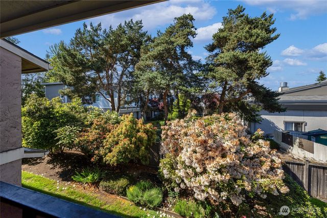 20110 60th Avenue W #F26, Lynnwood, WA 98036