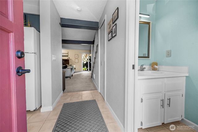 20110 60th Avenue W #F26, Lynnwood, WA 98036