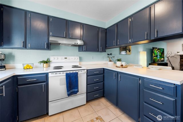 20110 60th Avenue W #F26, Lynnwood, WA 98036
