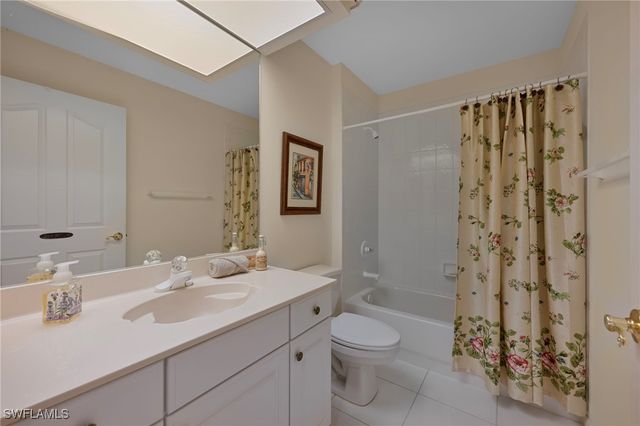 6085 Reserve CIR 901, Naples, FL 34119