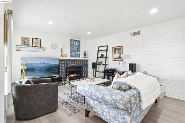 1510 Cathy Way, Hayward, CA 94545