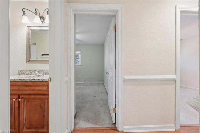 30 Meadowbrook DR, Hampton, VA 23666