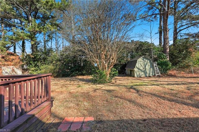 30 Meadowbrook DR, Hampton, VA 23666