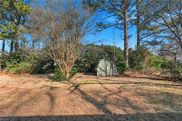 30 Meadowbrook DR, Hampton, VA 23666
