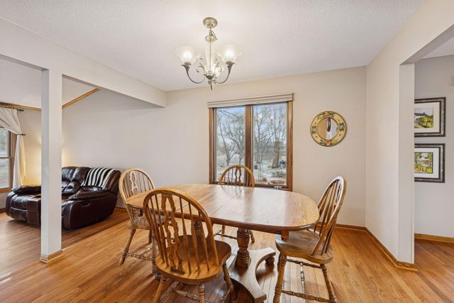 110104 Arboretum Way, Chaska, MN 55318