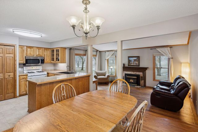 110104 Arboretum Way, Chaska, MN 55318