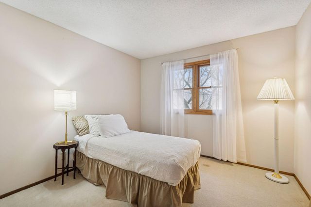 110104 Arboretum Way, Chaska, MN 55318