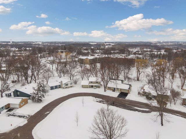 110104 Arboretum Way, Chaska, MN 55318