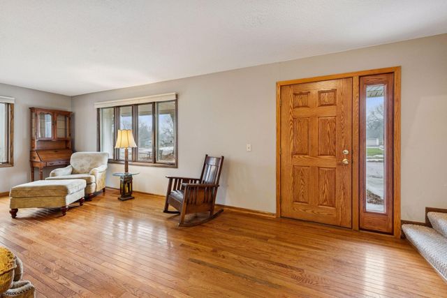 110104 Arboretum Way, Chaska, MN 55318