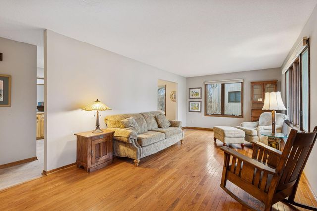 110104 Arboretum Way, Chaska, MN 55318