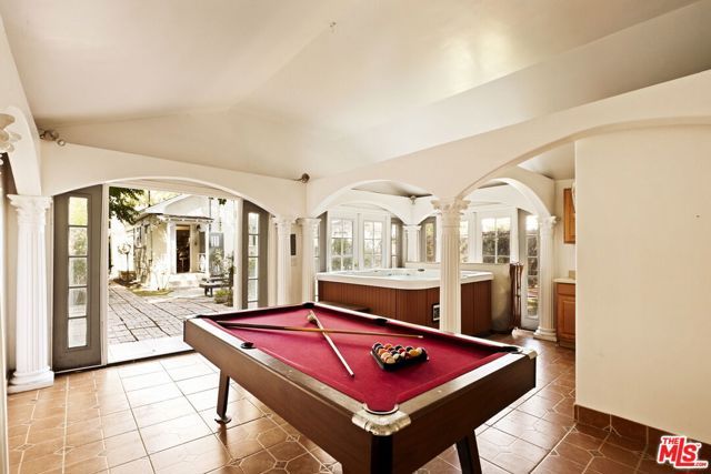 720 N Ogden Drive, Los Angeles, CA 90046