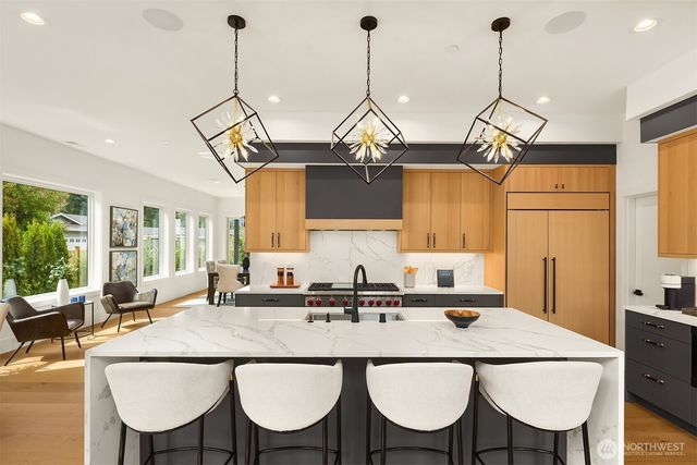 13694 NE 83rd Street, Redmond, WA 98052