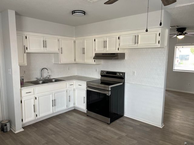 835 W Canal Dr, San Luis, AZ 85336