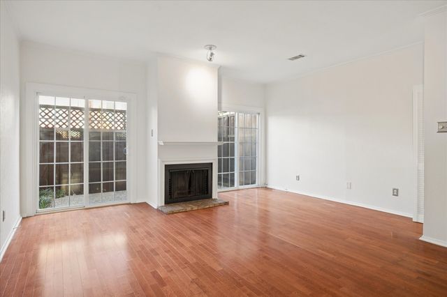 4418 Bowser, Dallas, TX 75219