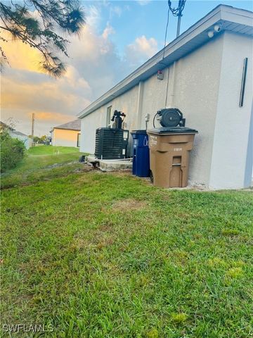 2512 20TH ST SW, Lehigh Acres, FL 33976