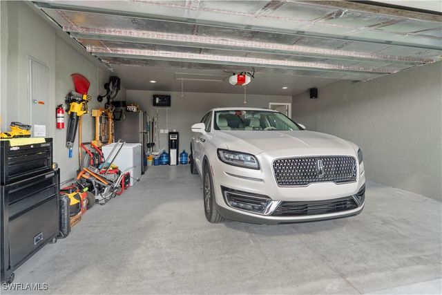 2512 20TH ST SW, Lehigh Acres, FL 33976