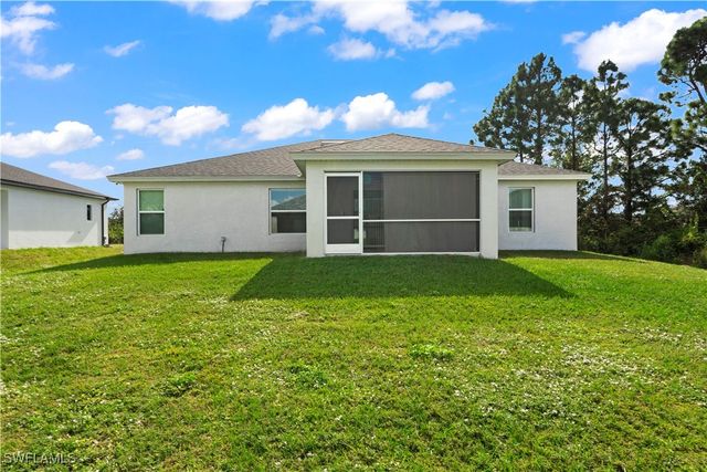 2512 20TH ST SW, Lehigh Acres, FL 33976
