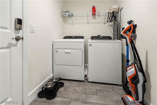 2512 20TH ST SW, Lehigh Acres, FL 33976