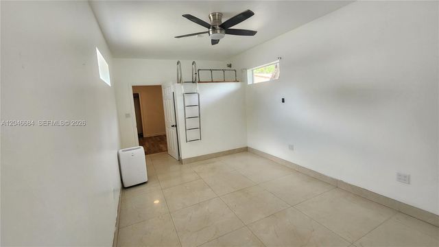 2174 NE 182nd St, North Miami Beach, FL 33162