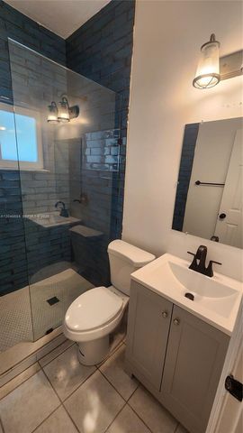 2174 NE 182nd St, North Miami Beach, FL 33162