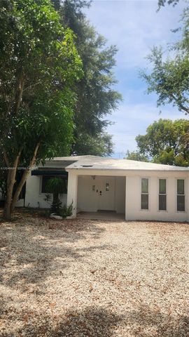 2174 NE 182nd St, North Miami Beach, FL 33162