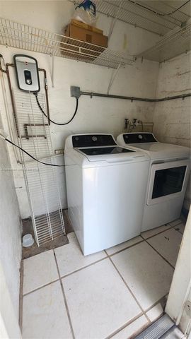 2174 NE 182nd St, North Miami Beach, FL 33162