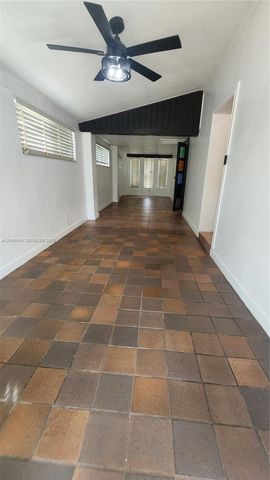 2174 NE 182nd St, North Miami Beach, FL 33162